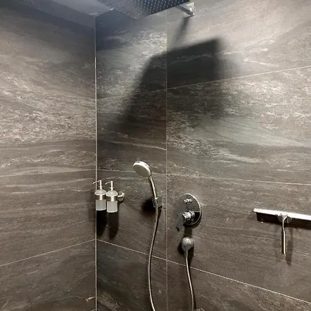 Monolith Black Forest * סכונאץ'