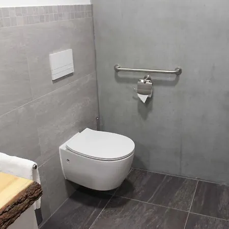 דירה Monolith Black Forest סכונאץ'